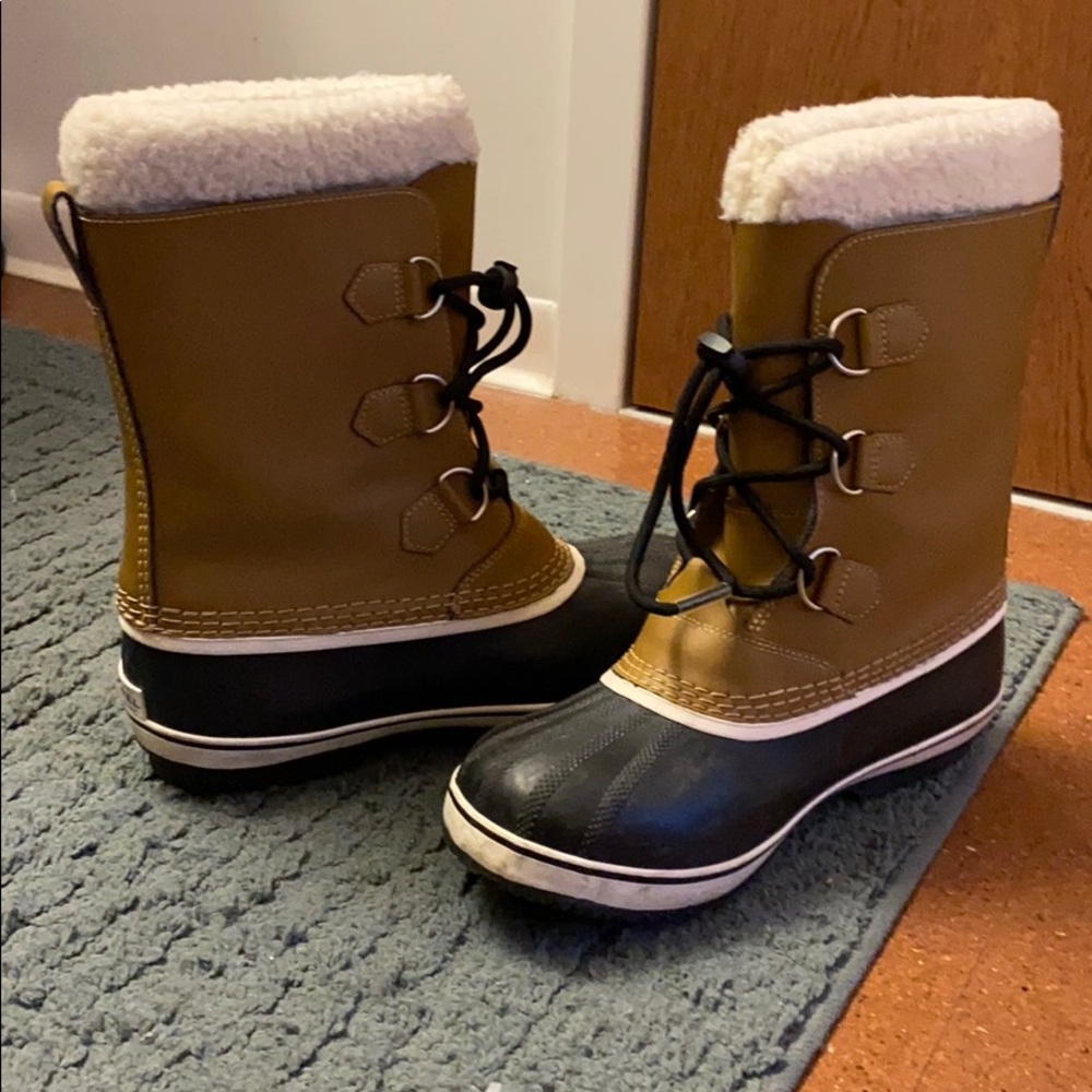 Sorel caribou boots